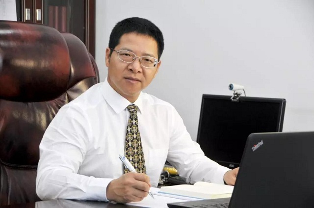 顺势而为,他让建筑积极拥抱互联网