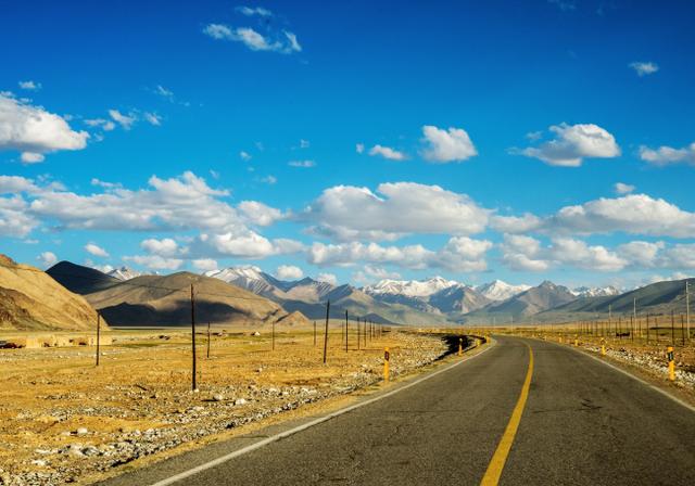新疆这条高原公路,拥有世界级的美景,号称“最美边境走廊”