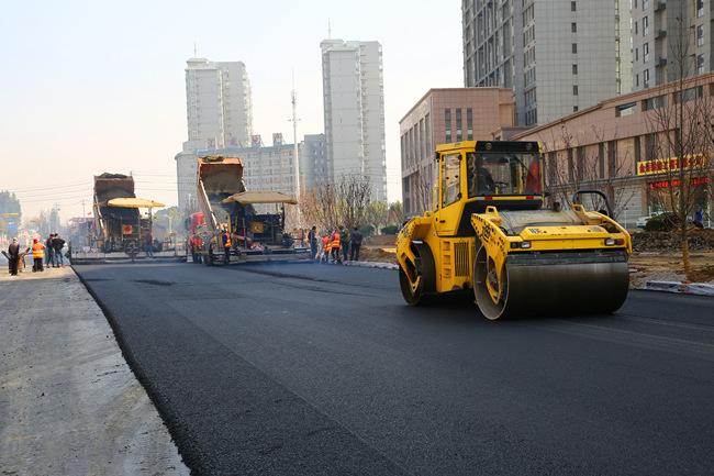 公路和市政道路沥青路面平整度的施工质量控制